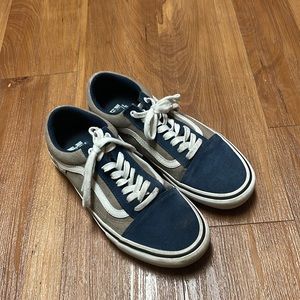 Vans Mens 9 Skate Shoe Navy White Beige